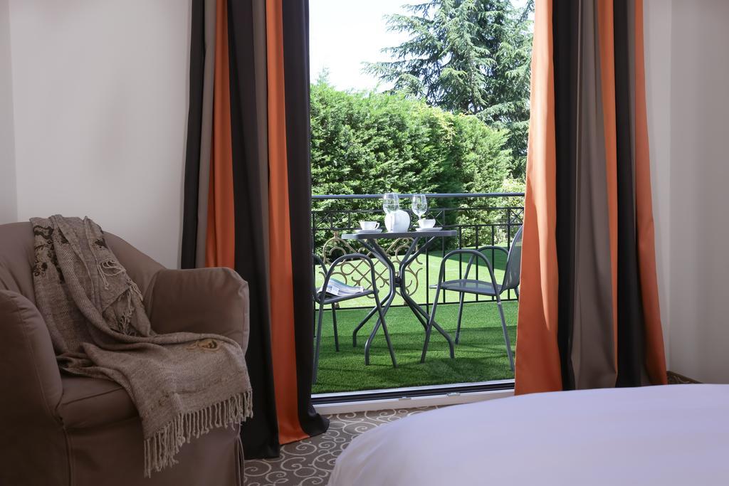 Chloe Luxury Hotel Kasztoriá Kültér fotó