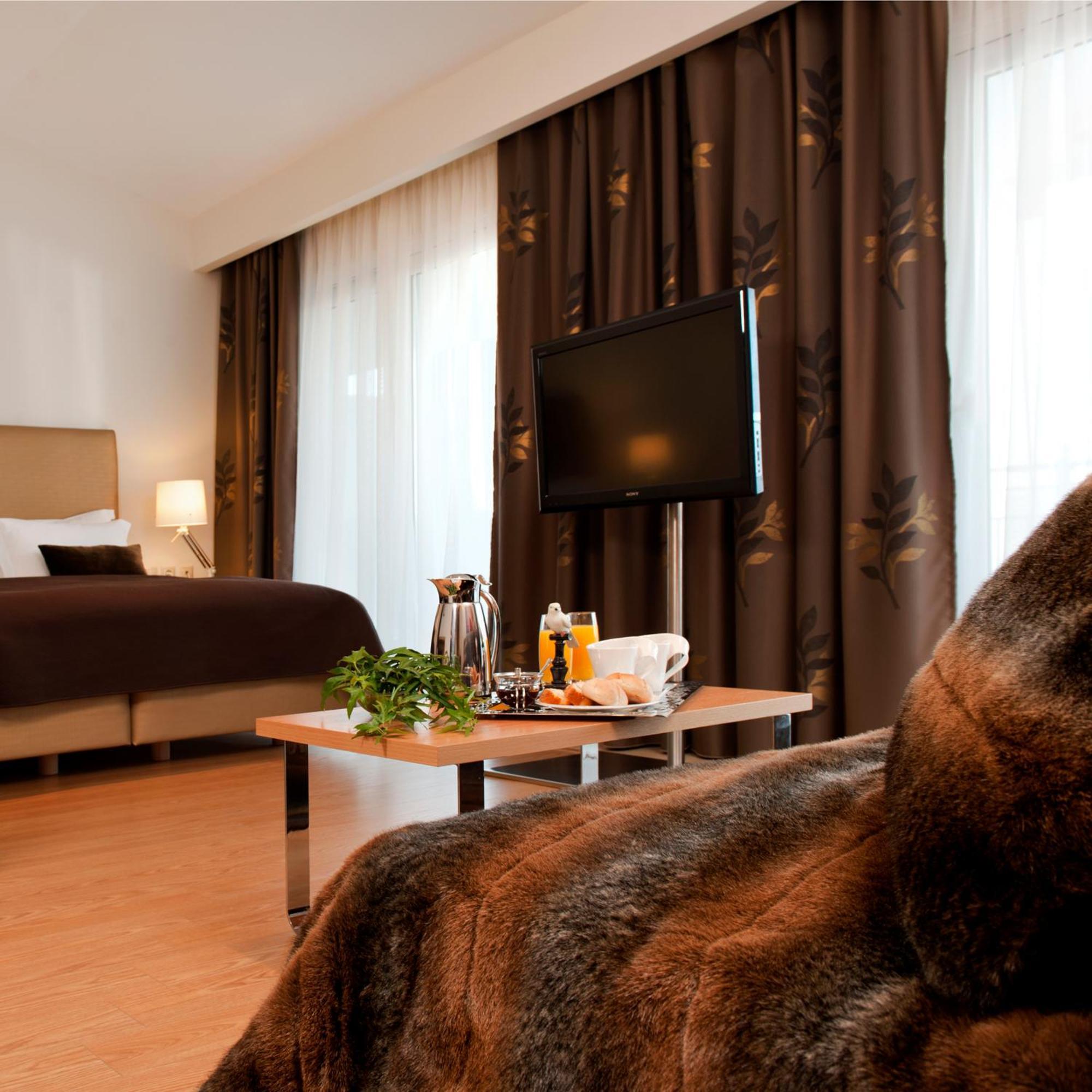 Chloe Luxury Hotel Kasztoriá Kültér fotó